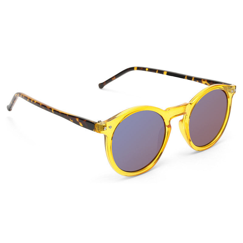 Kristen Stewart Style Unisex Rounded Notch Bridge Celebrity Sunglasses –  CosmicEyewear