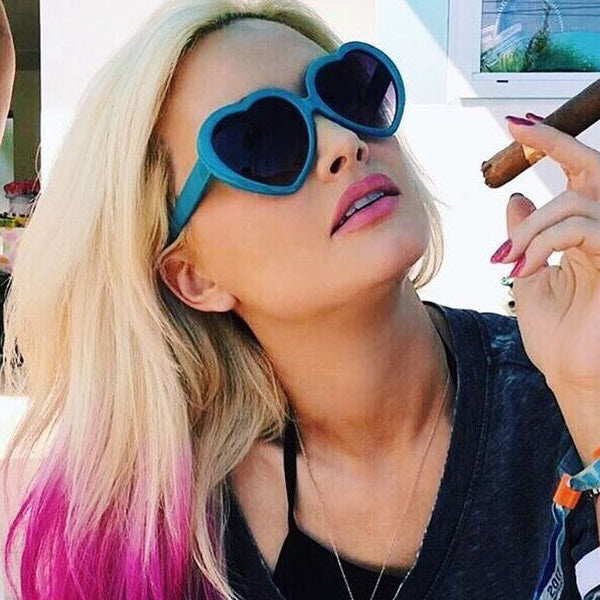 Holly Madison Style Plastic Heart Celebrity Sunglasses